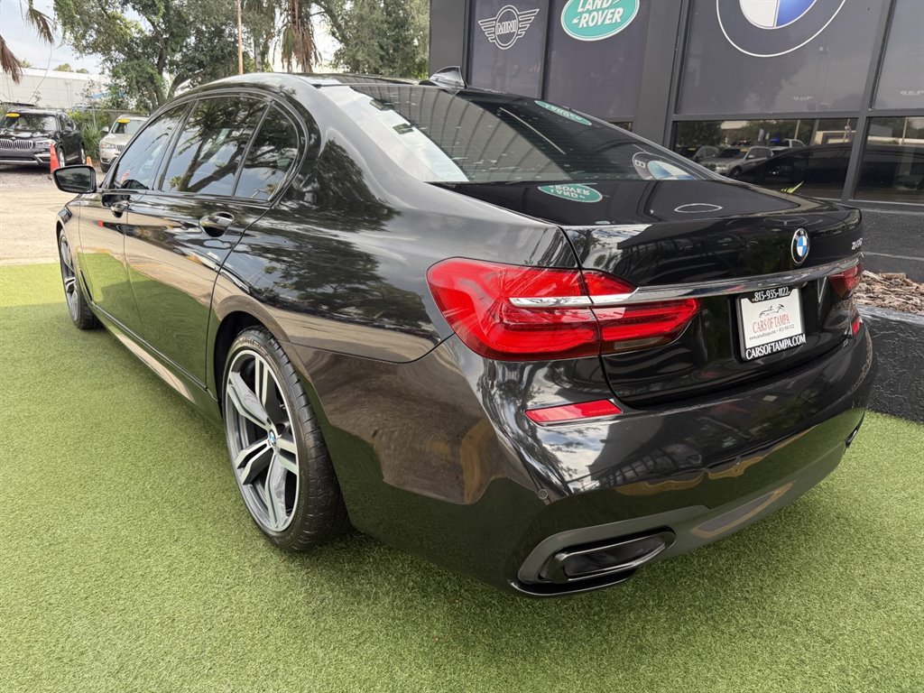 Used 2019 BMW 740i w/ M Sport Package RWD image 4