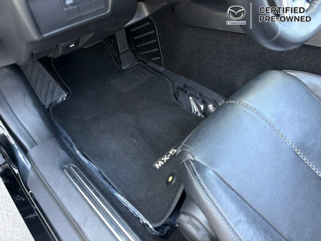 Used 2022 MAZDA MX-5 Miata RF Grand Touring RWD image 34
