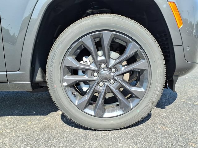 New 2026 Jeep Grand Cherokee Limited AWD/4WD image 9