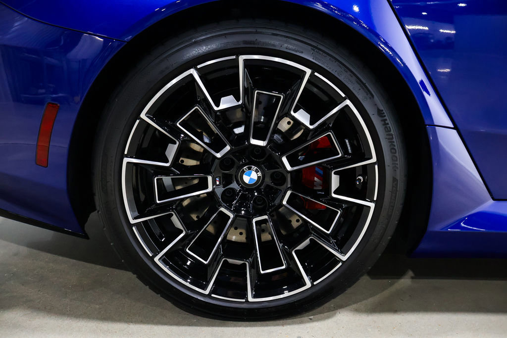 Used 2025 BMW M5 Touring image 32