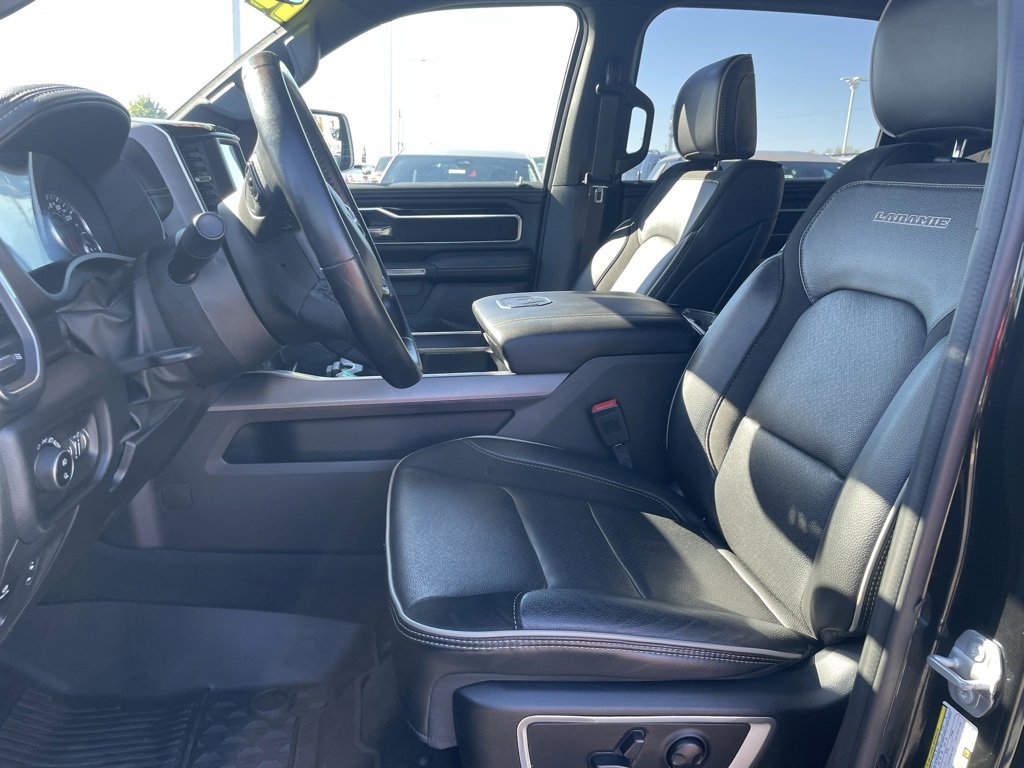 Used 2022 RAM 1500 Laramie w/ Sport Appearance Package image 10