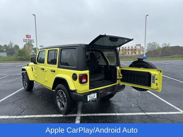 Used 2023 Jeep Wrangler Sahara image 12