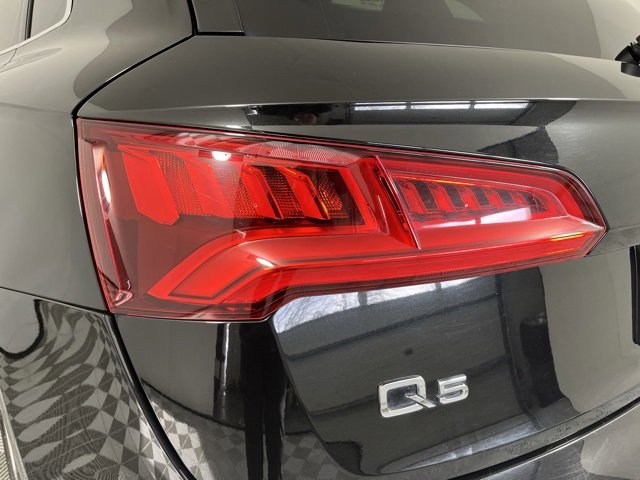 Used 2018 Audi Q5 2.0T Premium Plus w/ Premium Plus Package image 25