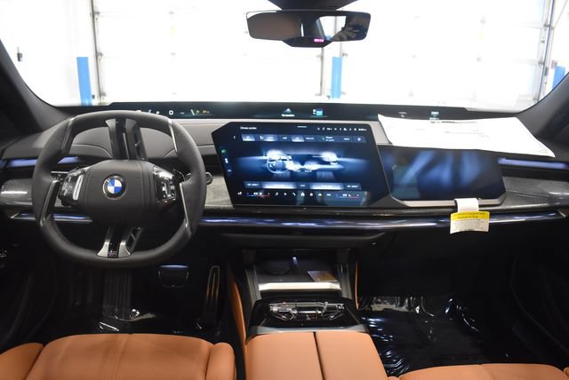 New 2027 BMW 740i xDrive w/ M Sport Package AWD/4WD image 5