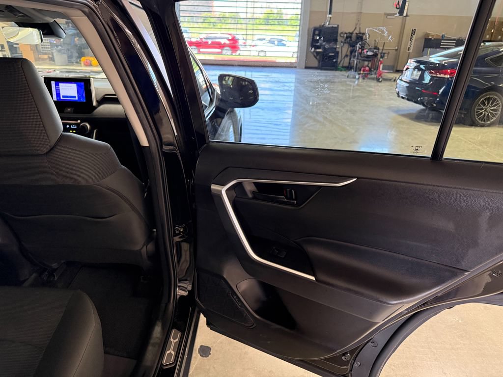 Used 2025 Toyota RAV4 LE FWD image 35