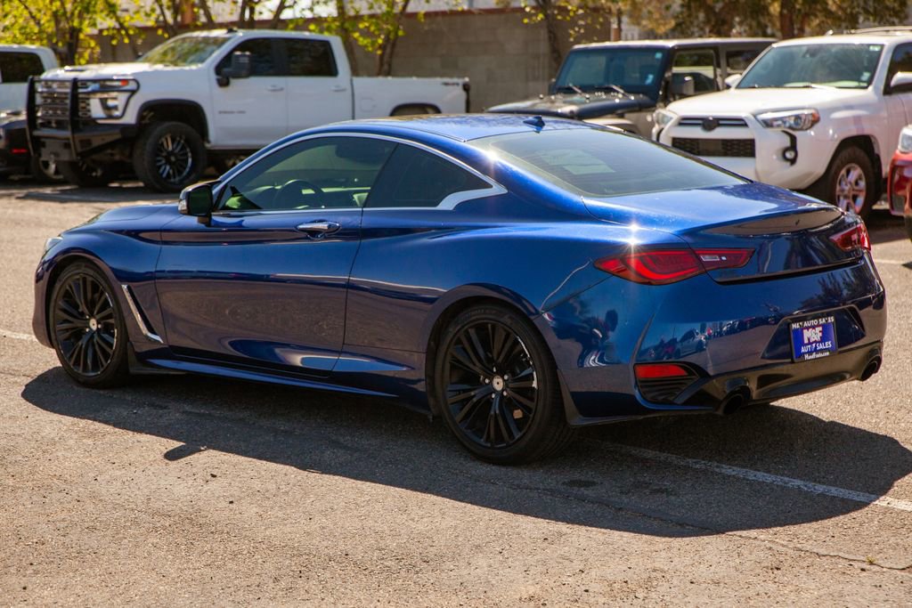 Used 2019 INFINITI Q60 3.0t Luxe w/ Essential Package image 7