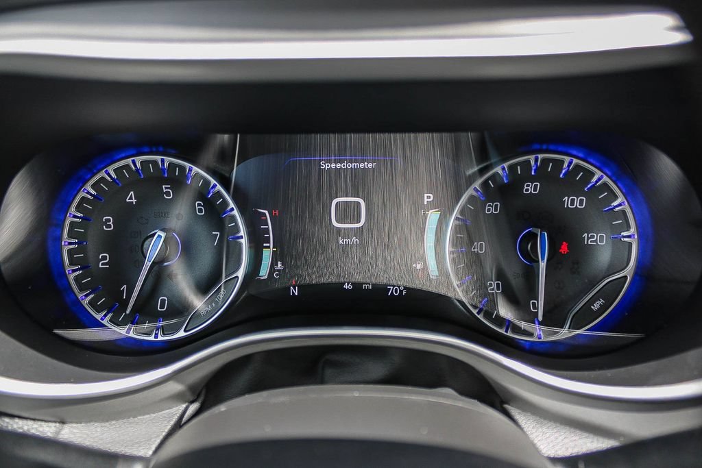 New 2027 Chrysler Pacifica Select FWD image 24