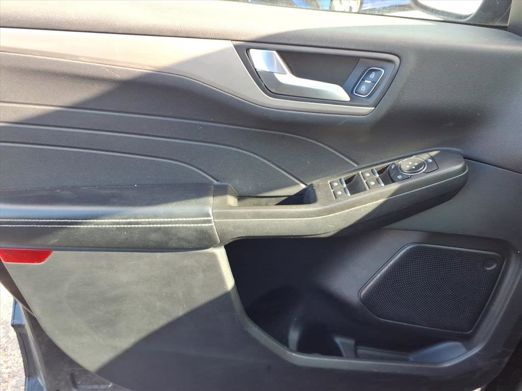 Used 2021 Ford Escape SE w/ Convenience Package image 24