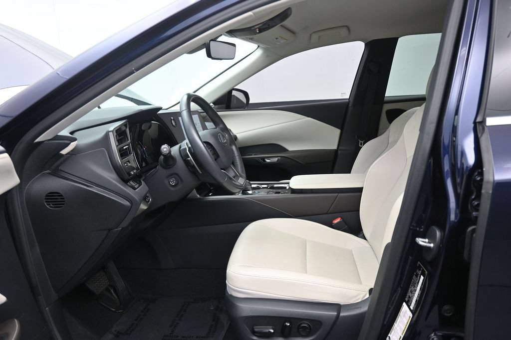 Used 2024 Lexus RX 350 FWD w/ Accessory Package (K3) image 11