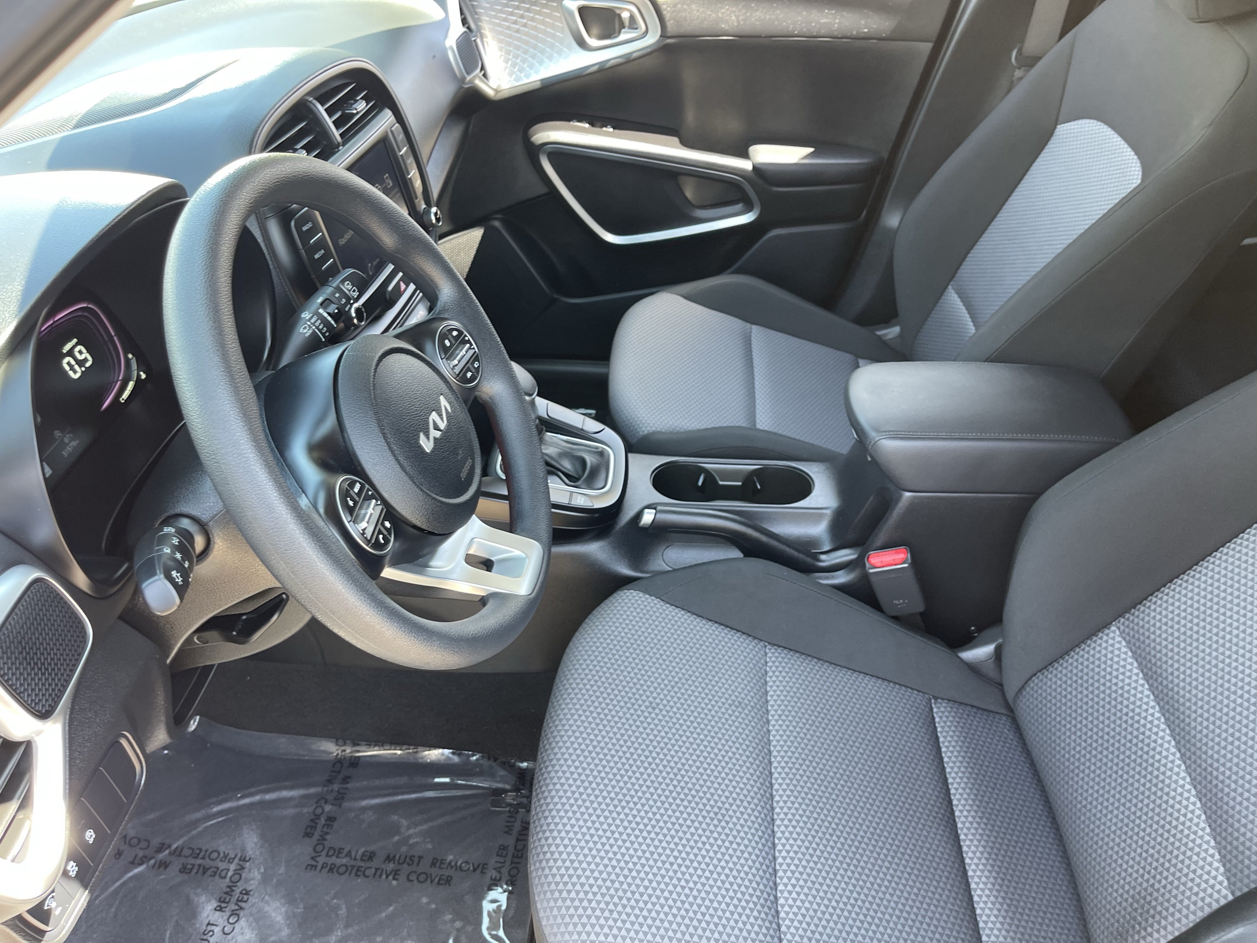 Certified 2023 Kia Soul LX w/ LX Technology Package FWD image 18