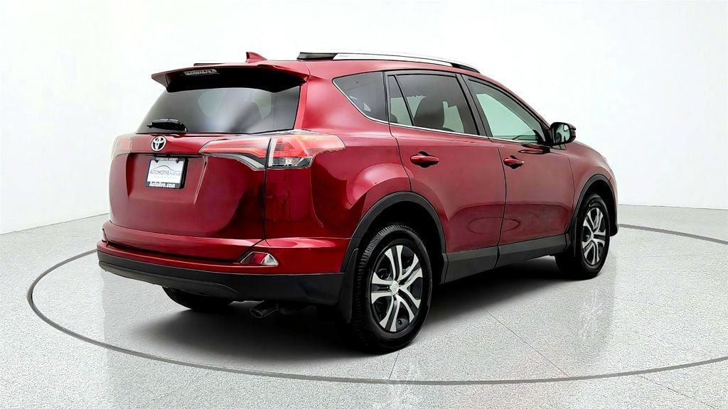 Used 2018 Toyota RAV4 LE w/ All Weather Liner Package AWD/4WD image 5