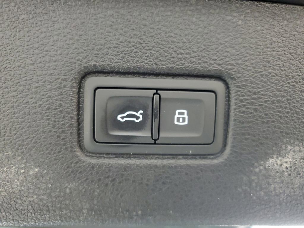 Used 2021 Audi SQ7 Premium Plus AWD/4WD image 9