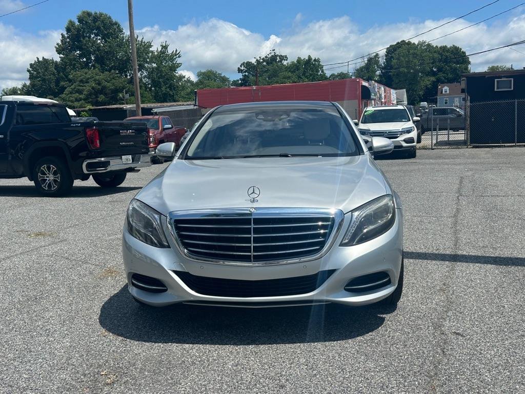 Used 2016 Mercedes-Benz S 550 4MATIC Sedan image 2