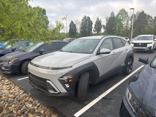 Used 2024 Hyundai Kona SEL image 1