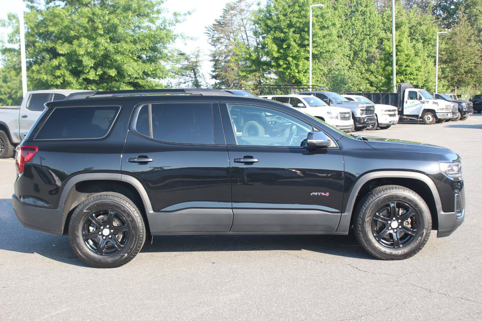 Used 2023 GMC Acadia AT4 AWD/4WD image 8