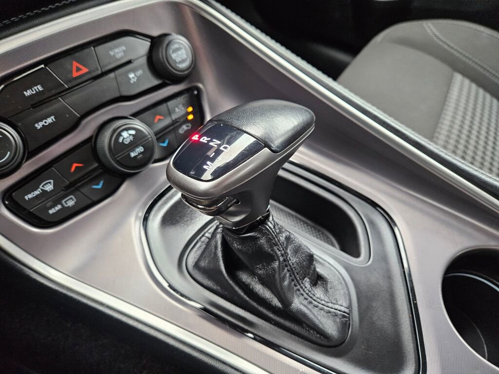 Used 2021 Dodge Challenger SXT image 21