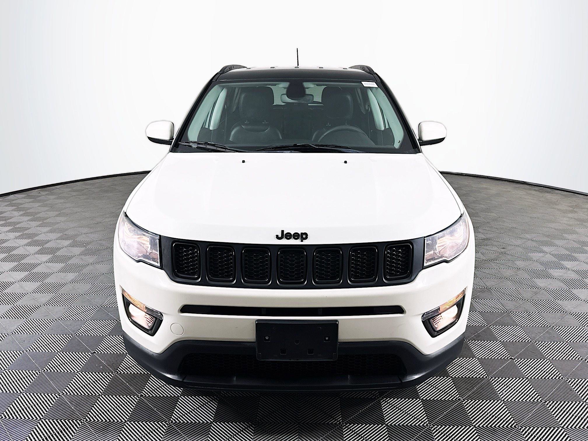 Used 2021 Jeep Compass Latitude image 2