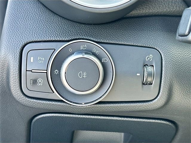 Used 2023 Alfa Romeo Giulia Sprint image 10