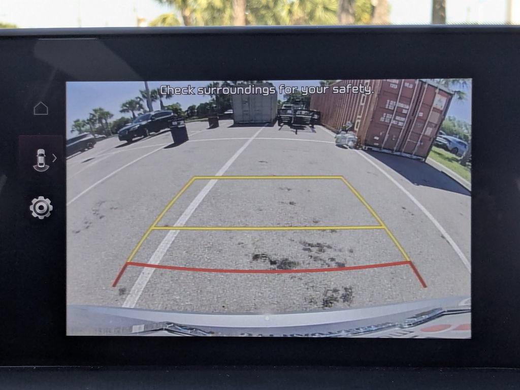 Used 2025 Kia Telluride S FWD image 30