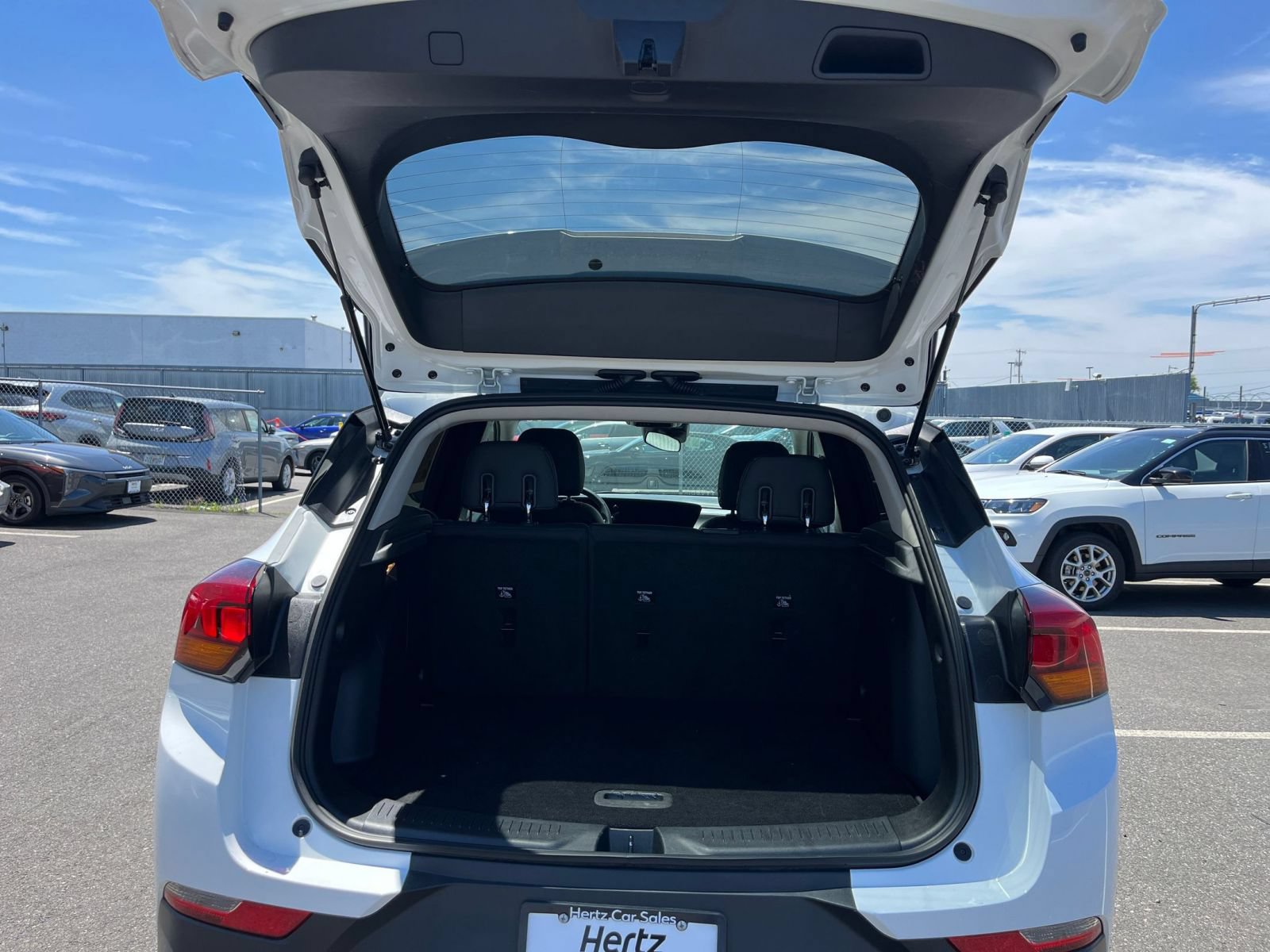 Used 2025 Buick Encore GX Preferred FWD image 31