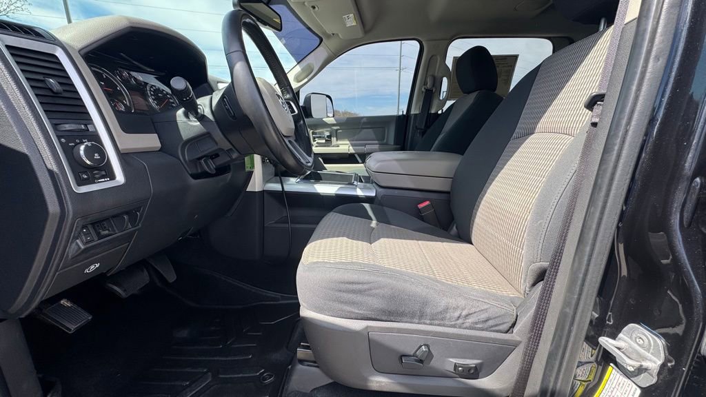 Used 2011 RAM 3500 Big Horn image 19