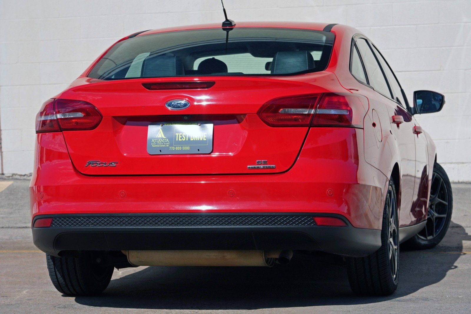 Used 2016 Ford Focus SE w/ Equipment Group 201A FWD image 4