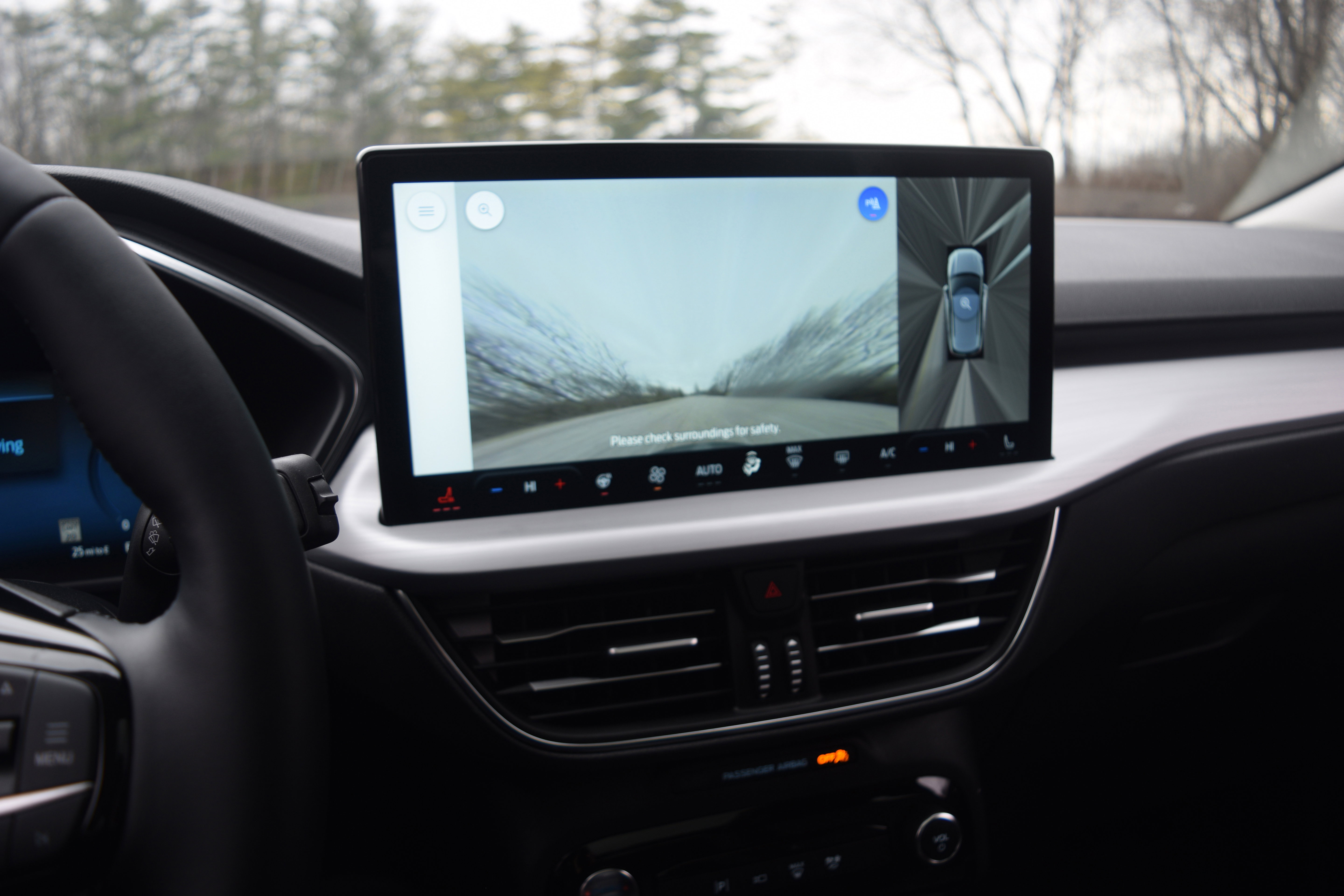 Used 2025 Ford Escape Platinum w/ Premium Technology Package image 10