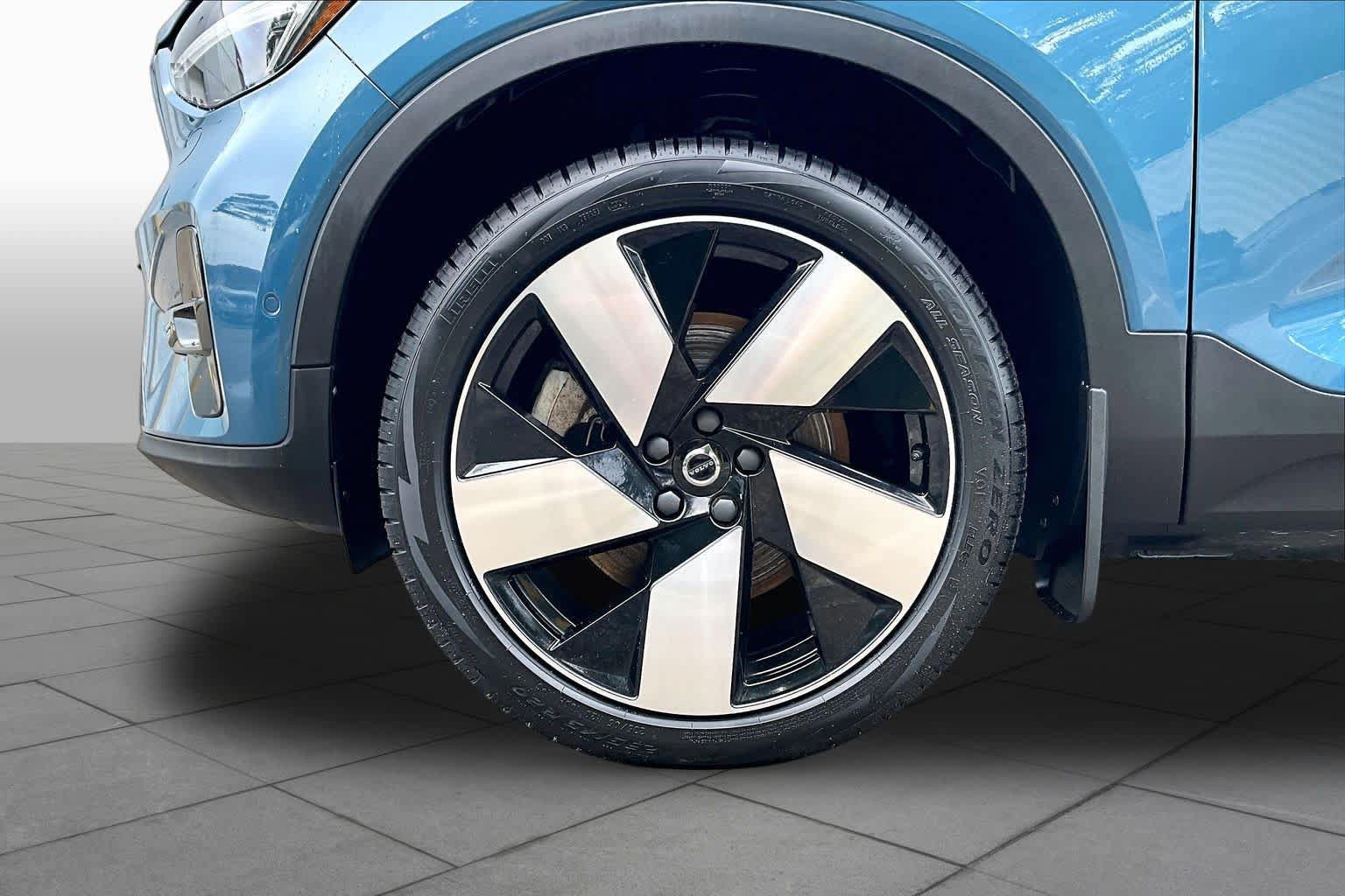 Certified 2023 Volvo XC40 Recharge Ultimate w/ Protection Package Premier AWD/4WD image 10