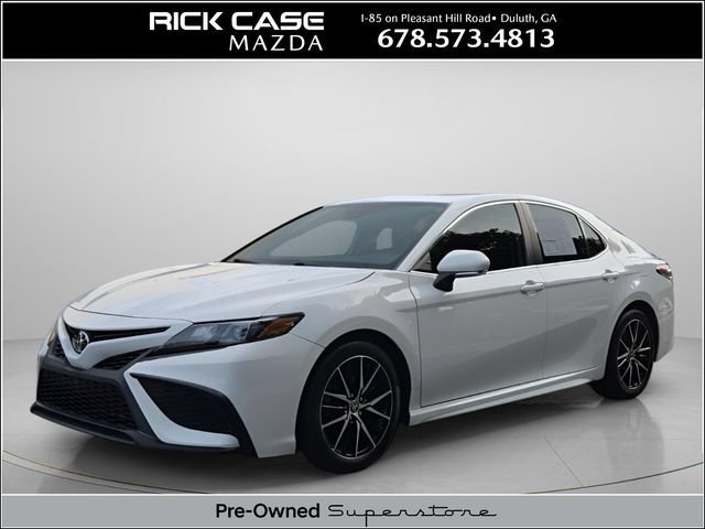 Used 2024 Toyota Camry SE w/ Convenience Package FWD image 1