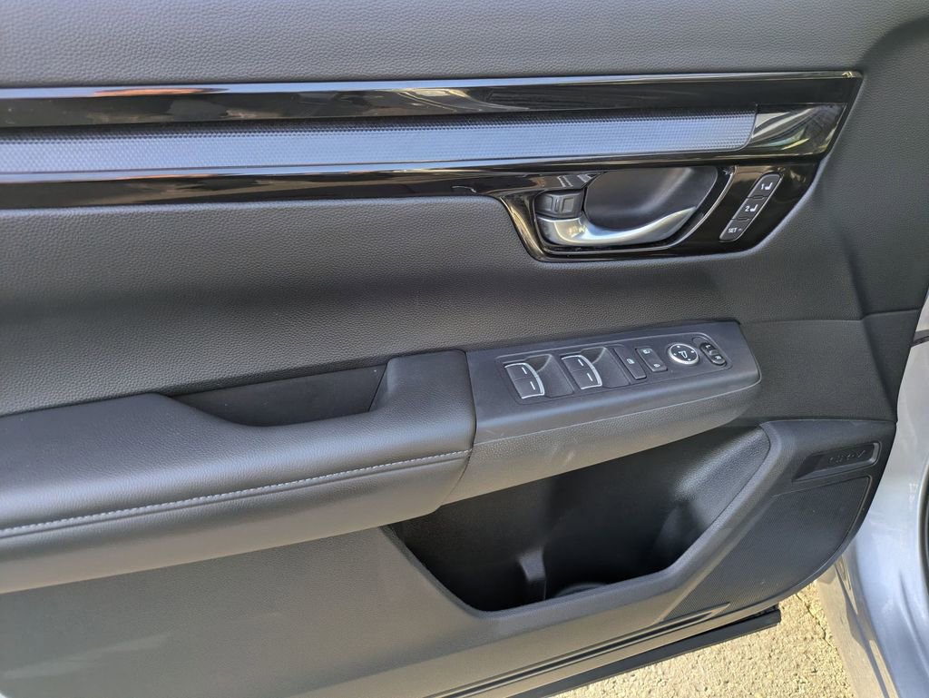 Used 2025 Honda CR-V EX-L image 15