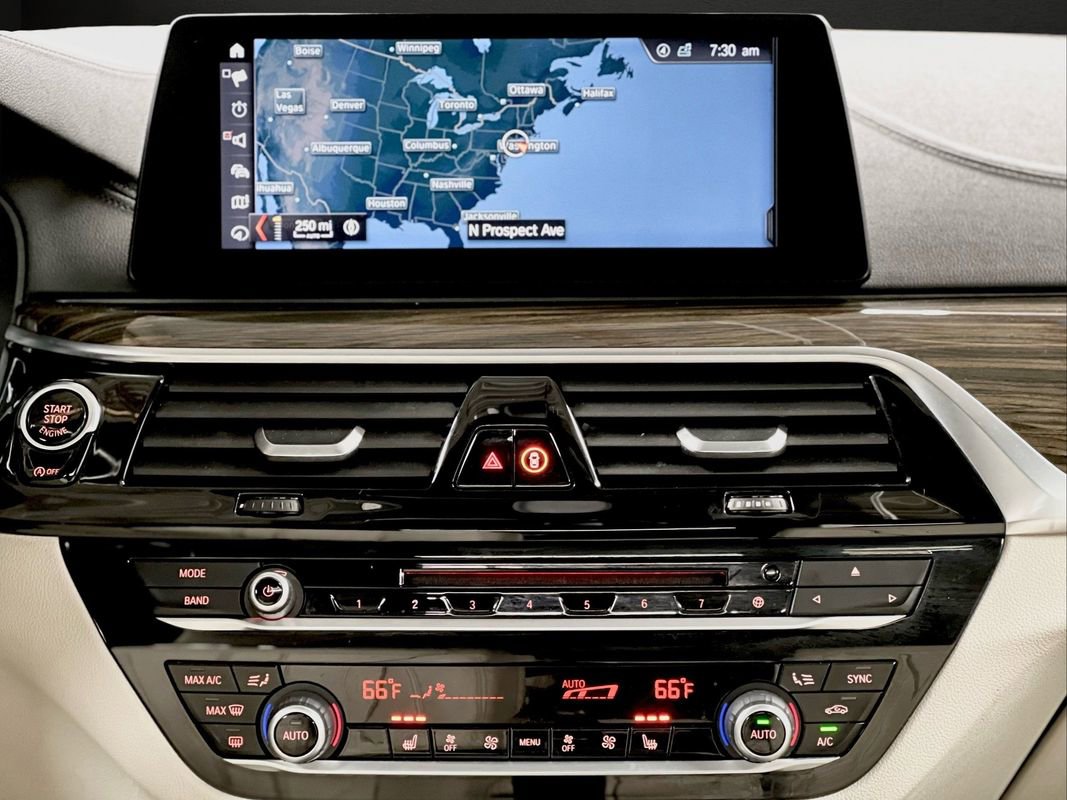 Used 2018 BMW M550i xDrive image 28