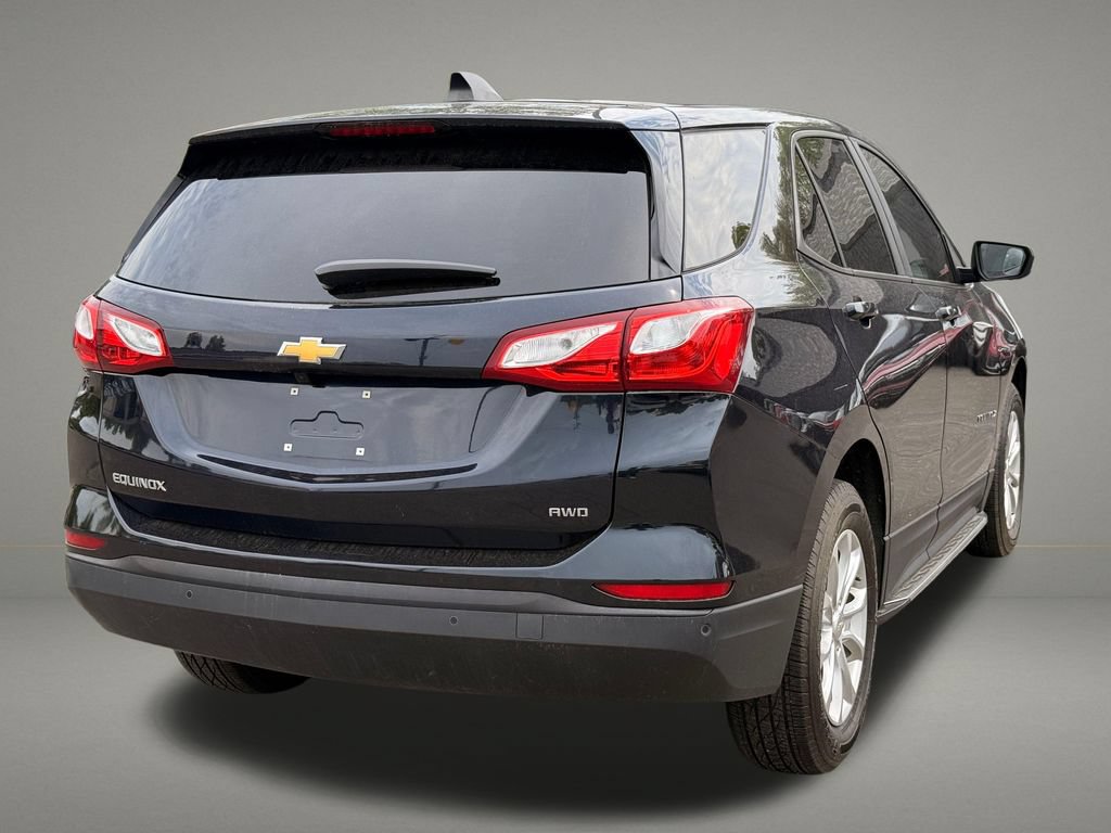 Used 2020 Chevrolet Equinox LS w/ LPO, Cargo Package AWD/4WD image 5
