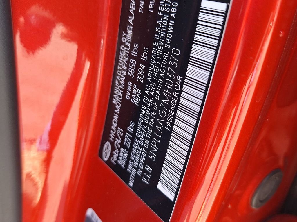 Certified 2021 Hyundai Elantra SE image 29