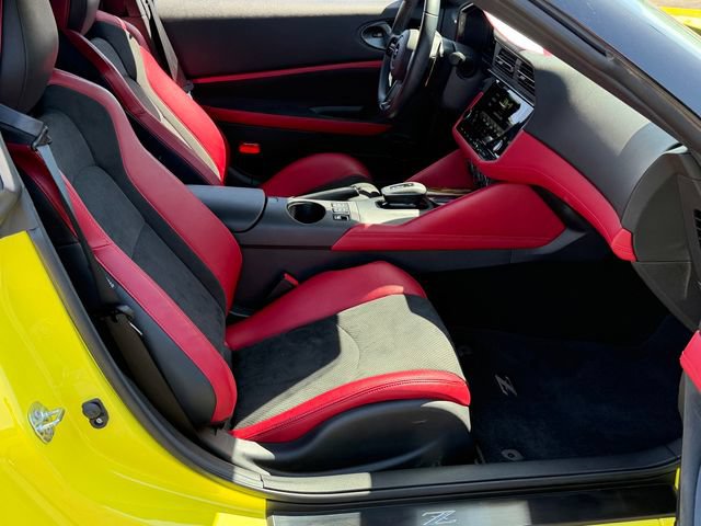Certified 2024 Nissan Z Performance w/ Floor Mat Package RWD image 21