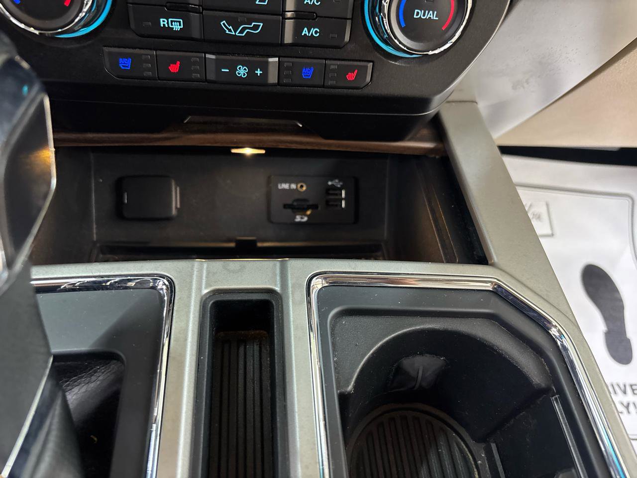 Used 2015 Ford F150 Lariat w/ Equipment Group 501A Mid AWD/4WD image 39