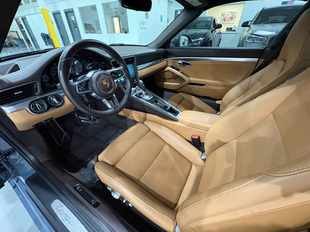Used 2017 Porsche 911 Targa 4S AWD/4WD image 17