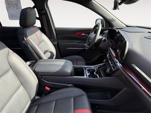 Used 2024 Chevrolet Traverse RS image 15