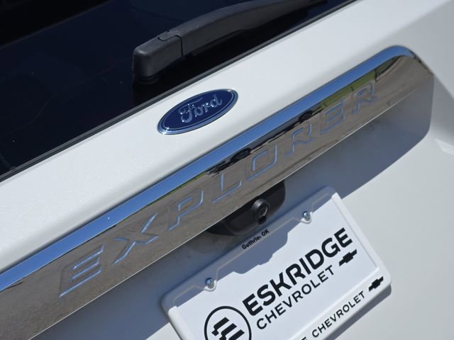 Used 2020 Ford Explorer Limited w/ Class III Trailer Tow Package image 13