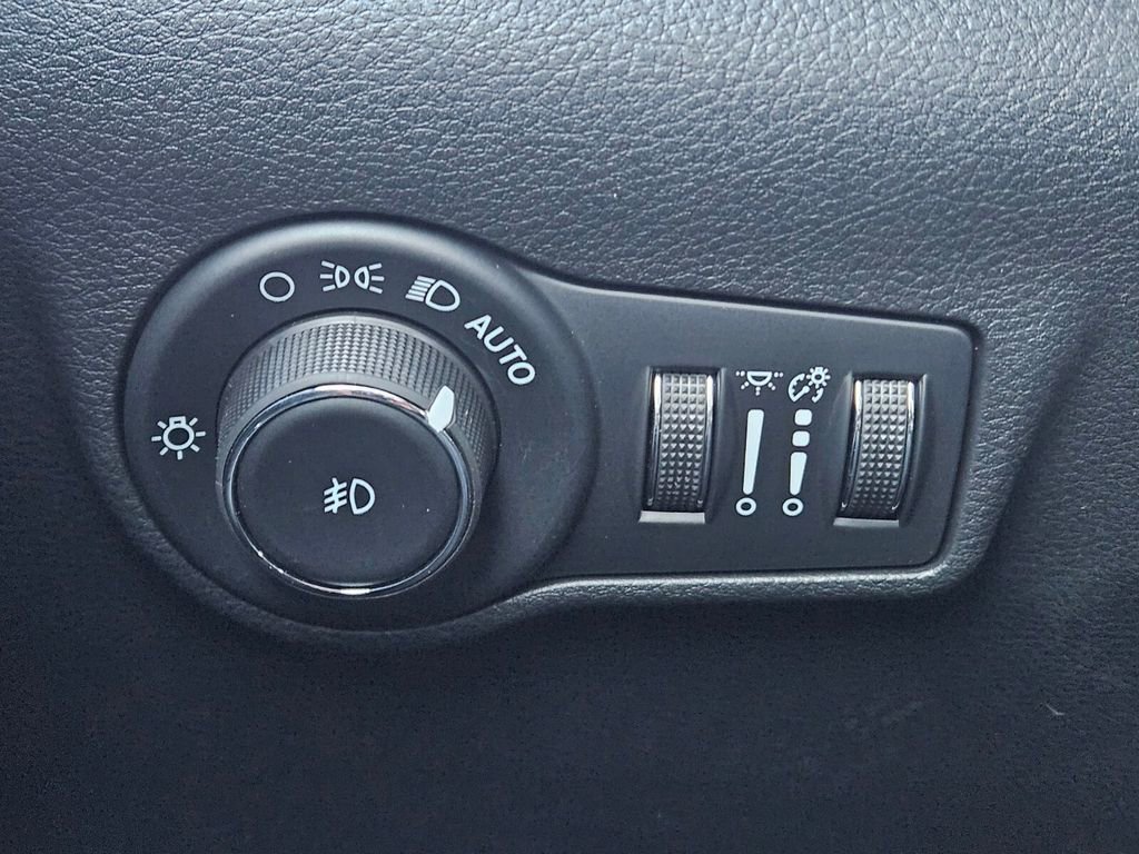 New 2025 Jeep Compass Limited w/ Sun & Sound Group image 20