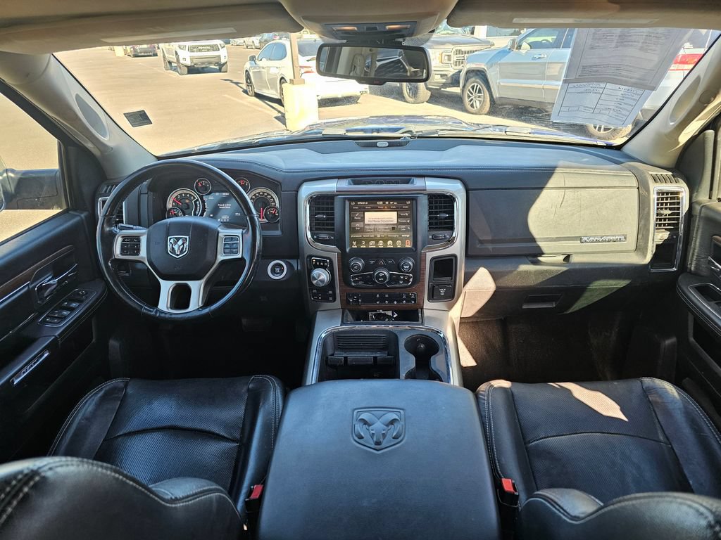 Used 2016 RAM 1500 Laramie w/ Convenience Group AWD/4WD image 17
