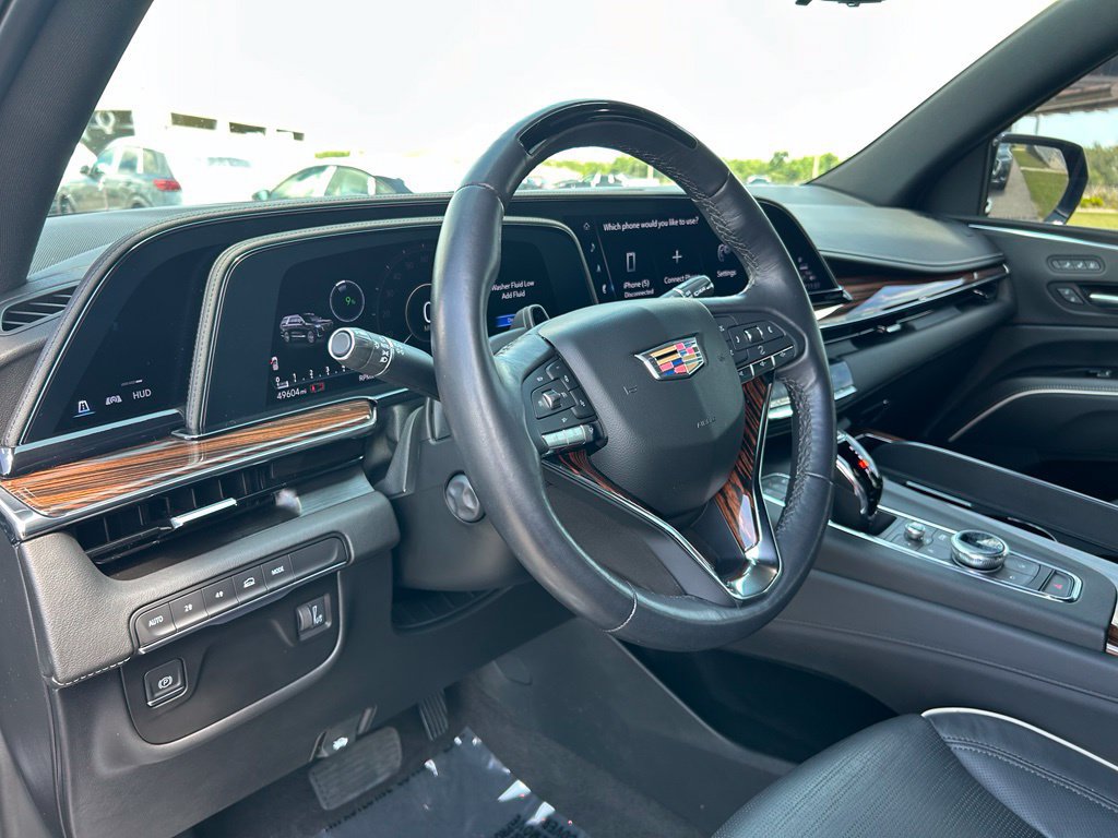 Used 2023 Cadillac Escalade Premium Luxury w/ LPO, Illumination Package AWD/4WD image 16