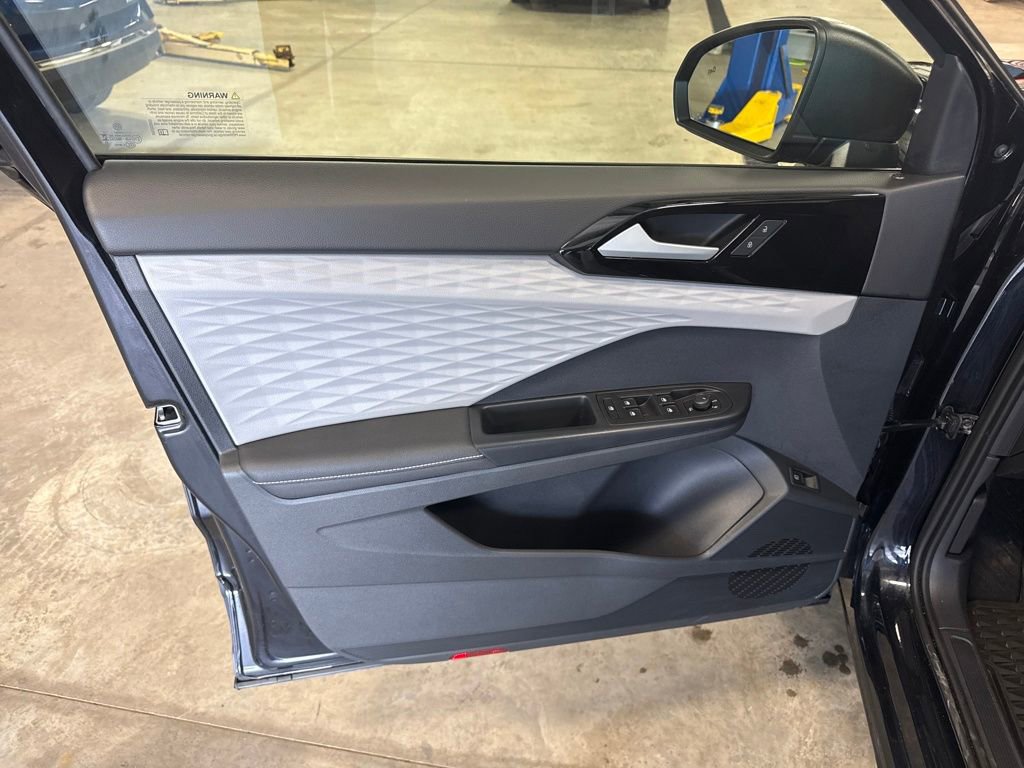 Used 2024 Volkswagen Taos S image 10