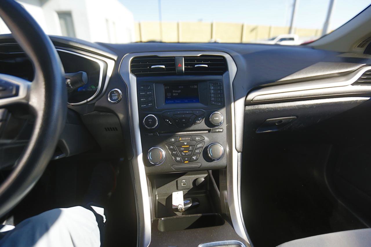 Used 2018 Ford Fusion S image 8