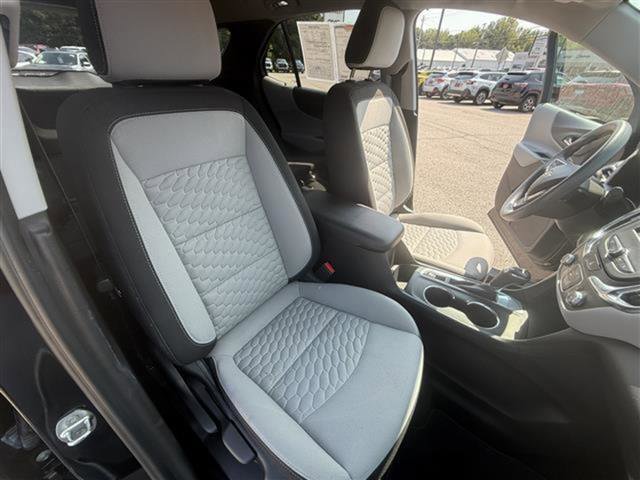 Used 2020 Chevrolet Equinox LS w/ LS Convenience Package image 27