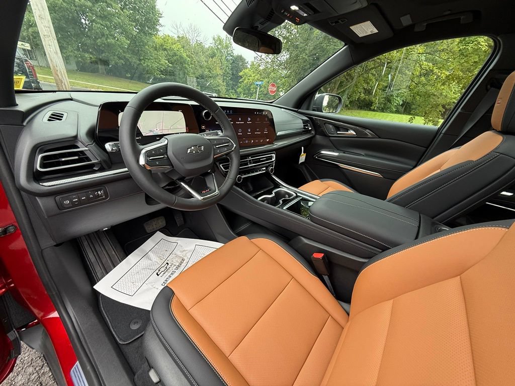 New 2027 Chevrolet Traverse Z71 w/ LPO, Floor Liner Package AWD/4WD image 18