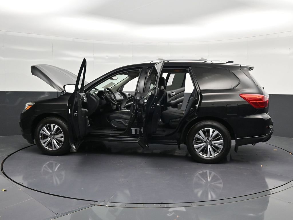 Used 2019 Nissan Pathfinder S image 42