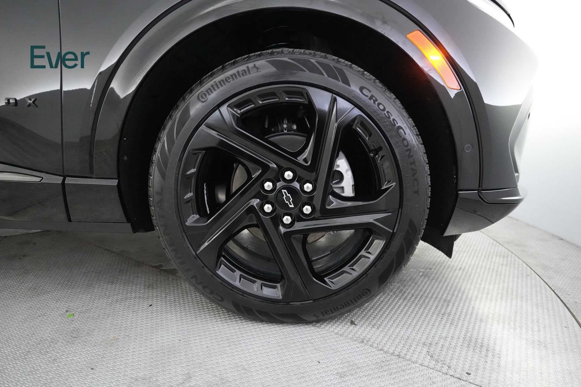 Used 2024 Chevrolet Equinox EV RS FWD image 20