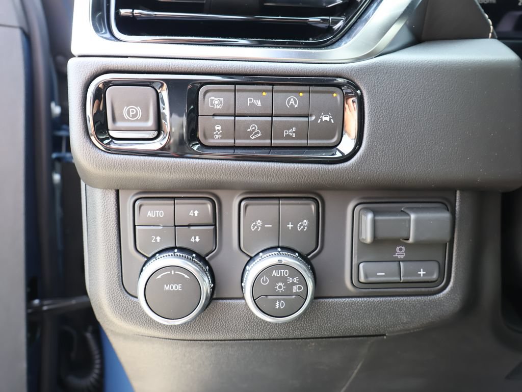 New 2026 GMC Yukon Elevation AWD/4WD image 13