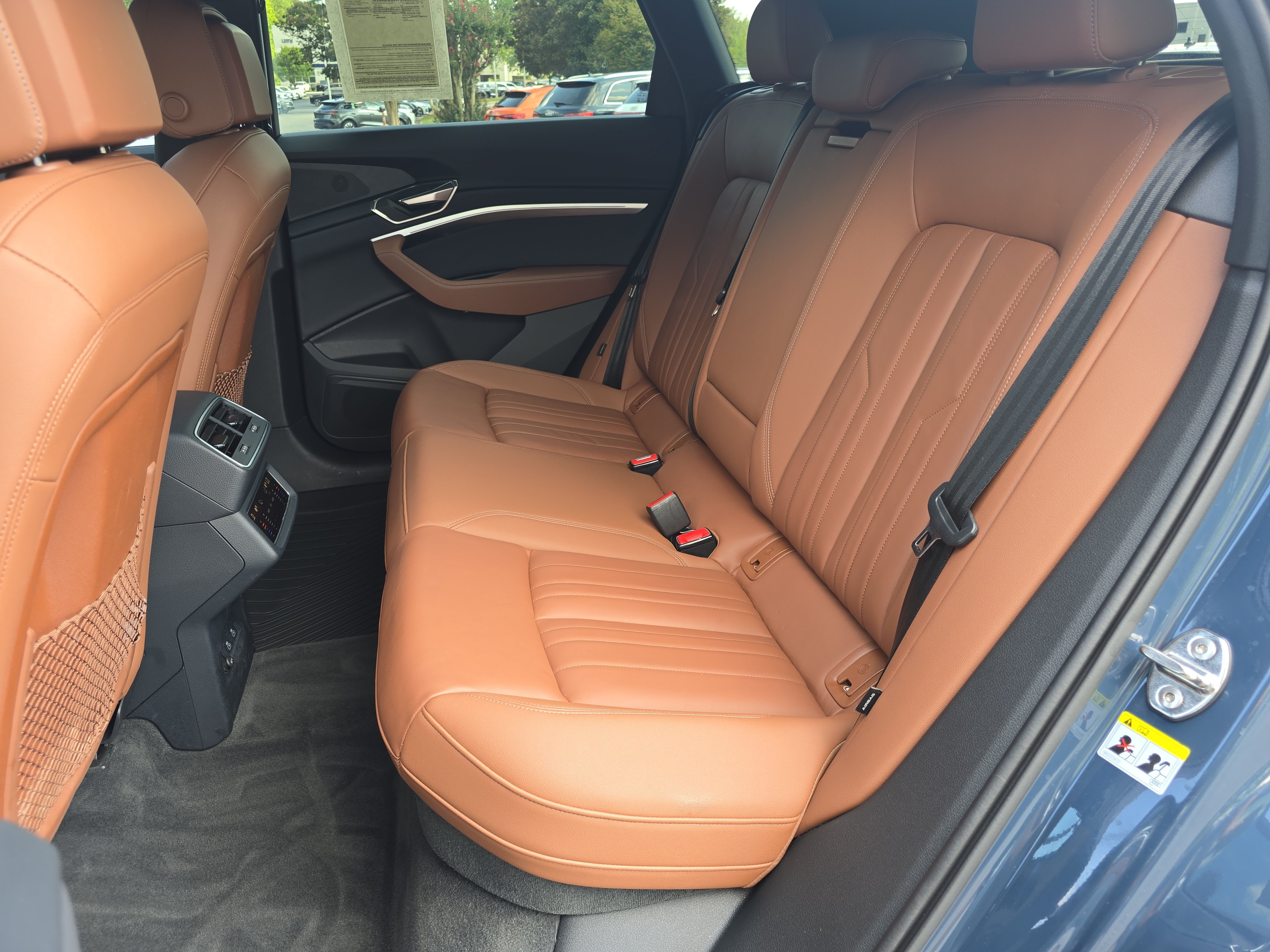Used 2024 Audi Q8 e-tron Premium AWD/4WD image 14