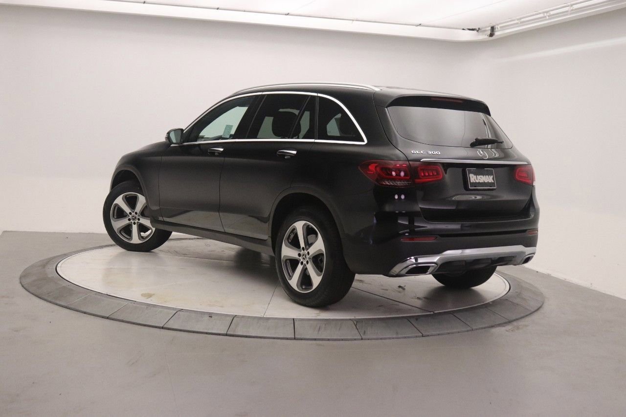 Certified 2022 Mercedes-Benz GLC 300 image 2